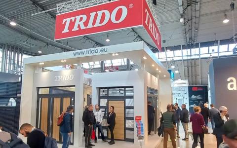 des Trido-Messestandes in der Halle